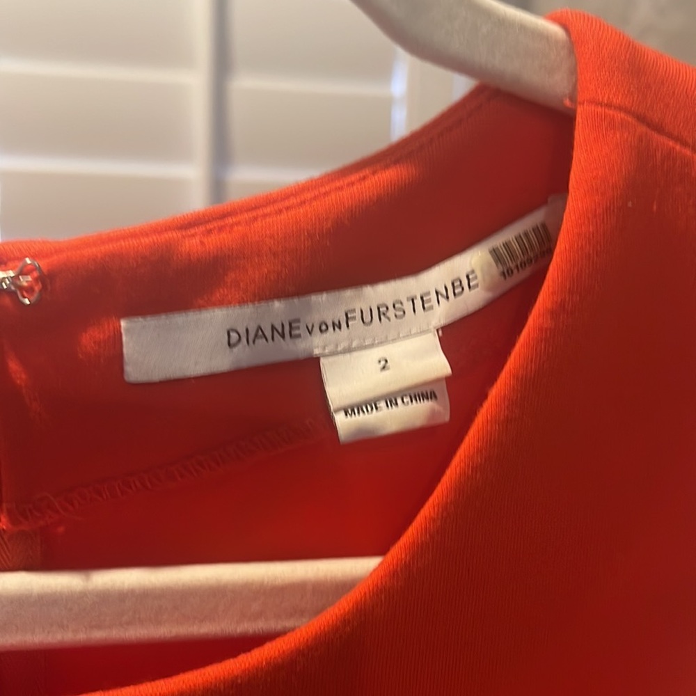 DVF - Picture 2 of 5